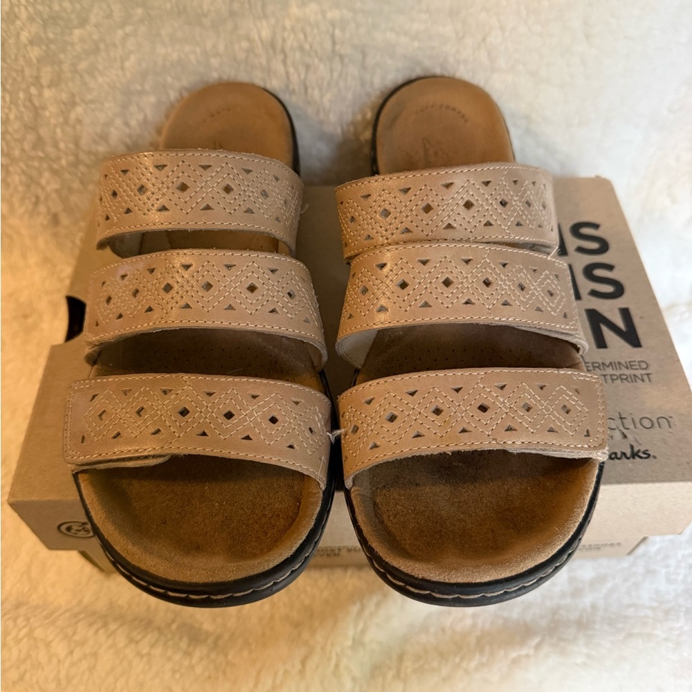 Clark’s Collection Leisa Spice Tan Sandals 8.5W